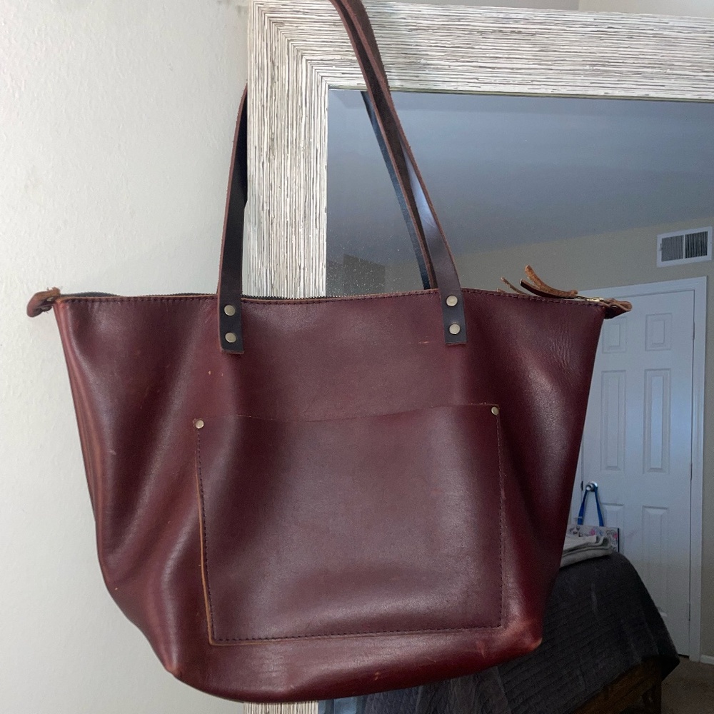 Portland Leather Grizzly Zippered Leather Tote